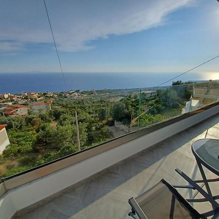 Апартаменты Ionian Pearl Дхерми Экстерьер фото